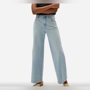 Everlane RN# 139393 Size 28x29 The Summer Wide Leg Light Blue Jeans